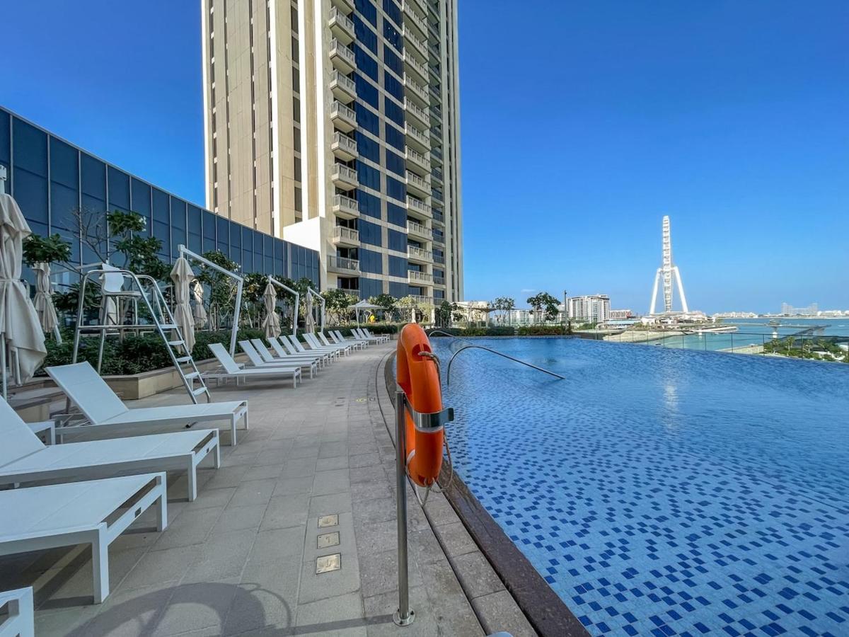 Vogue 5242 By Emaar Spacious Two Bedroom Located 20th Floor With Marina View And Balcony Amazing Infinity Pool